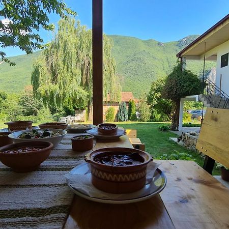 Вілла Ilis House Matka Скоп'є Екстер'єр фото