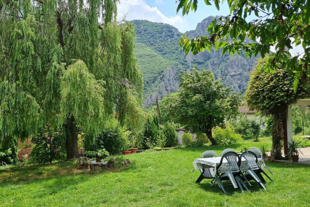 Вілла Ilis House Matka Скоп'є Екстер'єр фото