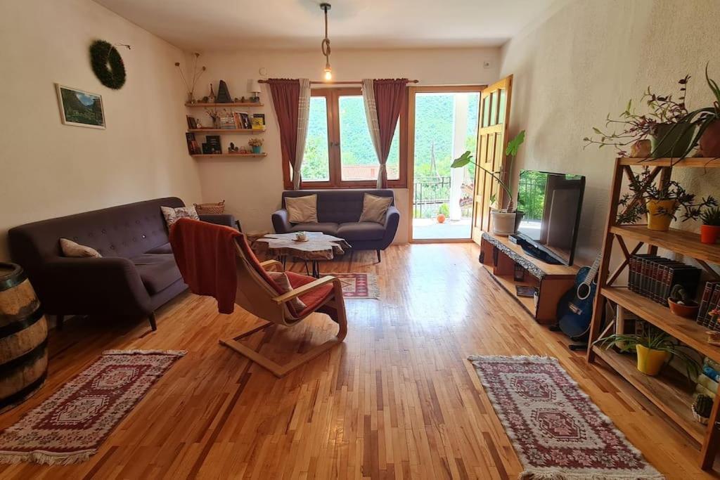 Вілла Ilis House Matka Скоп'є Екстер'єр фото
