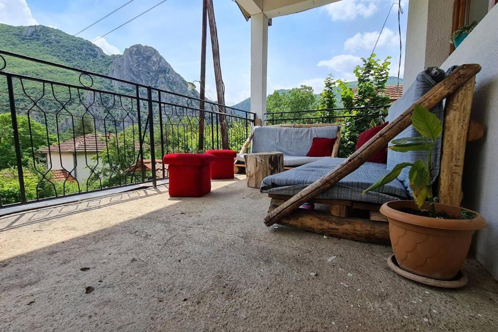 Вілла Ilis House Matka Скоп'є Екстер'єр фото
